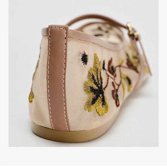 Embroidered Floral Mesh Ballet Flats - Picture 3 of 7